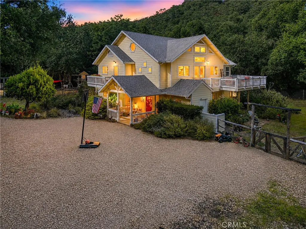 10435 Dover Canyon Road, Templeton, CA — listing photo 1