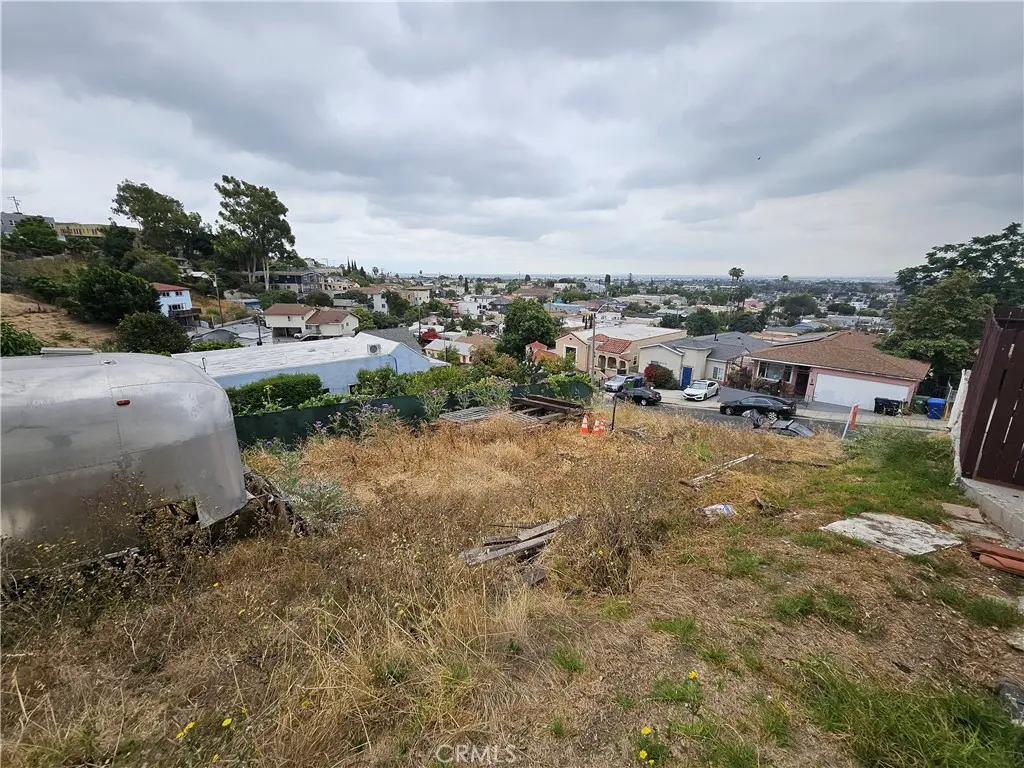 1142 N Stone, Los Angeles, CA — listing photo 1