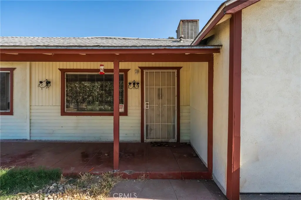 32911 Avenue E, Yucaipa, CA — listing photo 1