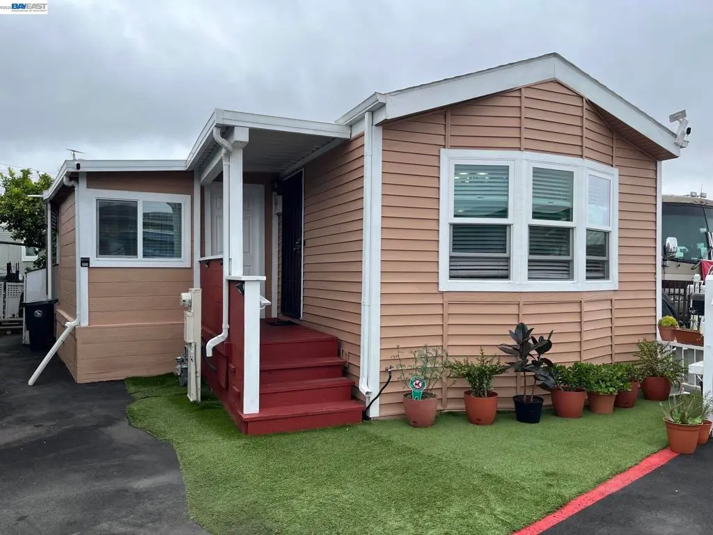 Manufactured In Park for sale at 747 Lewelling Blvd., San Leandro, CA featuring 2 beds and 1 bath