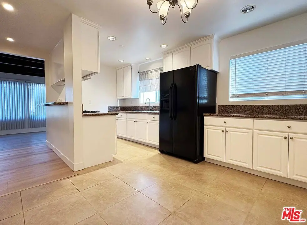 Residential Lease for rent at 870 Figueroa Terrace 1, Los Angeles, Los Angeles County, CA featuring 4 beds and 3 baths