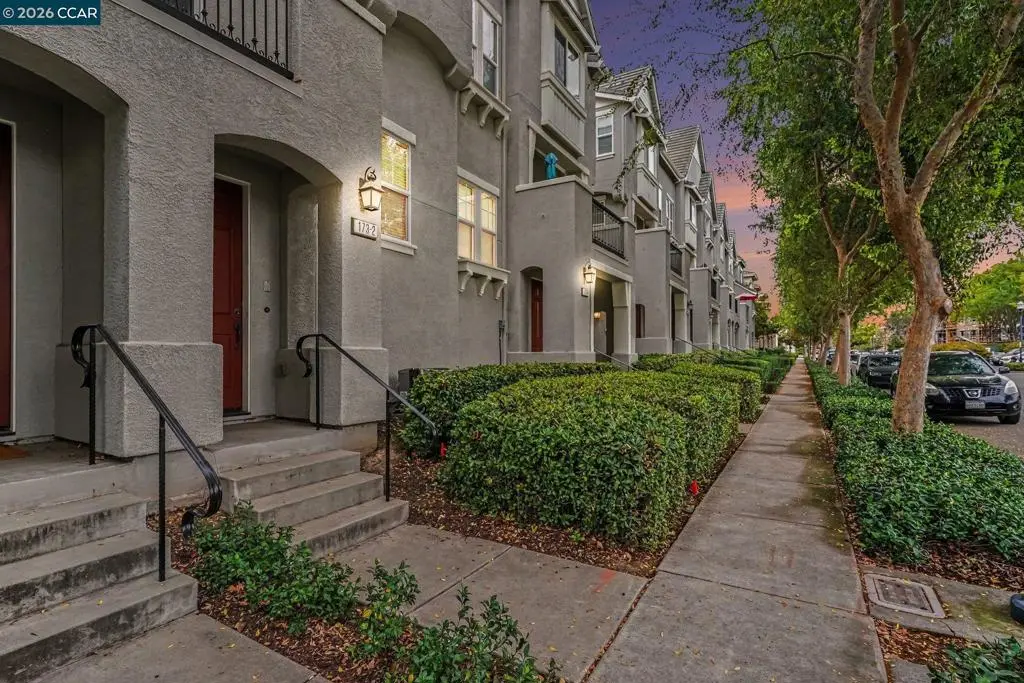 Condominium for sale at 173 Heligan Ln 2, Livermore, CA featuring 2 beds and 3 baths