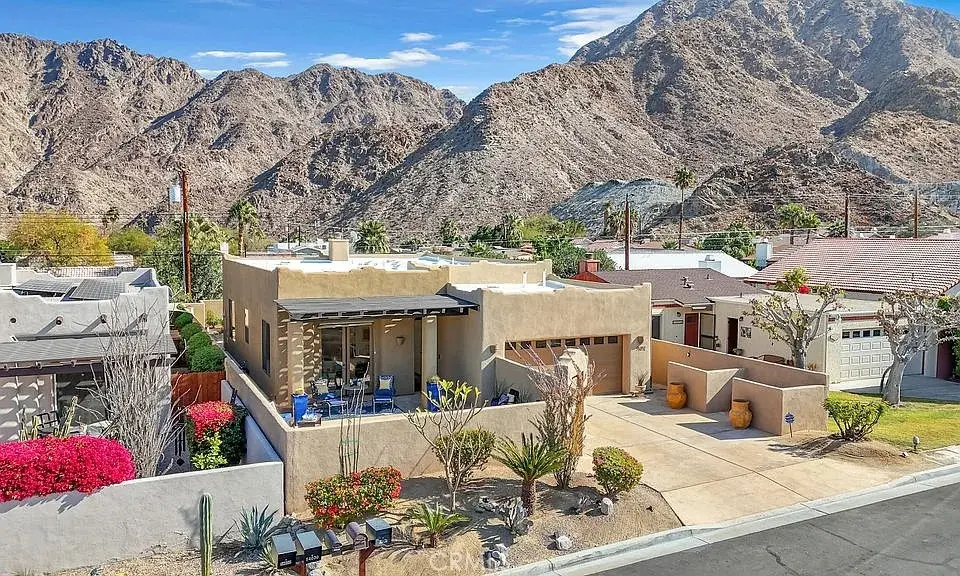 Residential Lease for rent at 54052 Avenida Martinez, La Quinta, Riverside County, CA featuring 3 beds and 2 baths