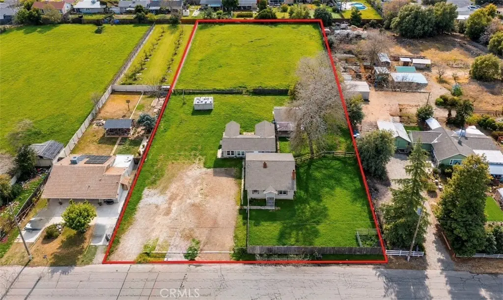 Quadruplex for sale at 1456 Cameron 1-4, Merced, CA featuring 6 beds and 4 baths