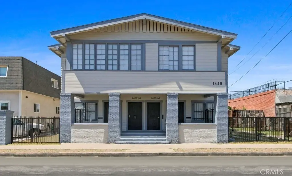 Quadruplex for sale at 1425 W 18th St. 4, Los Angeles, CA
