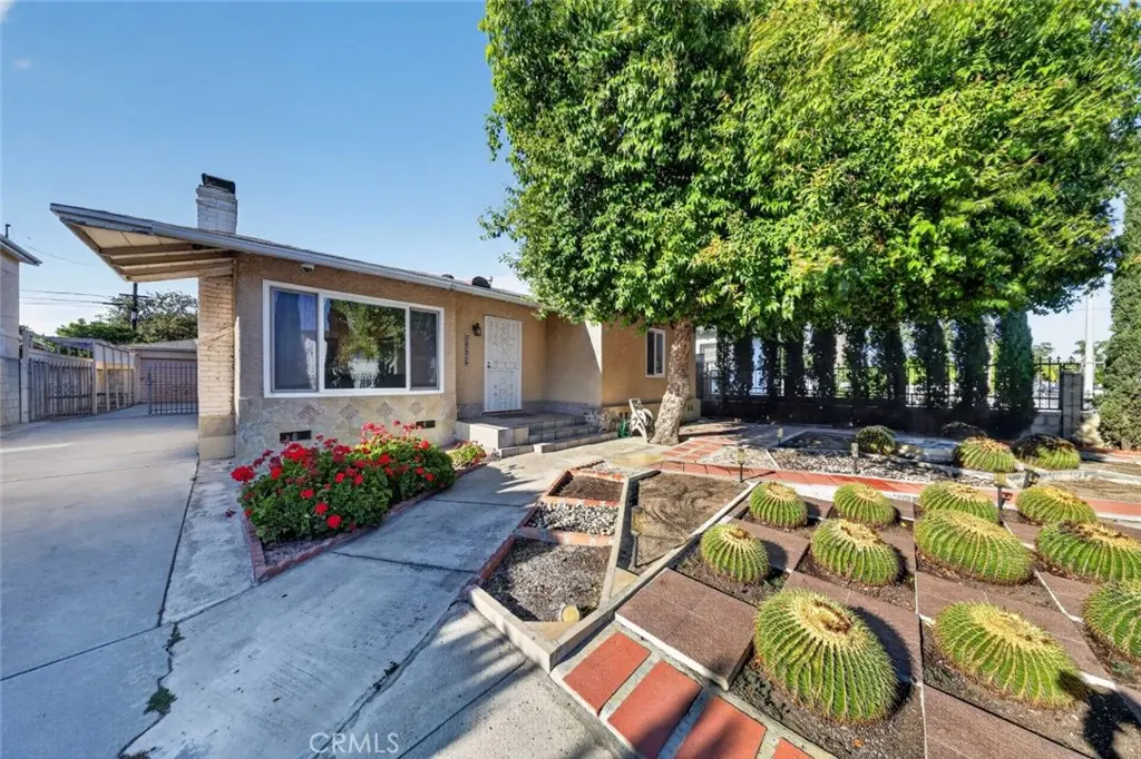 11407 Delano, North Hollywood, CA — listing photo 1
