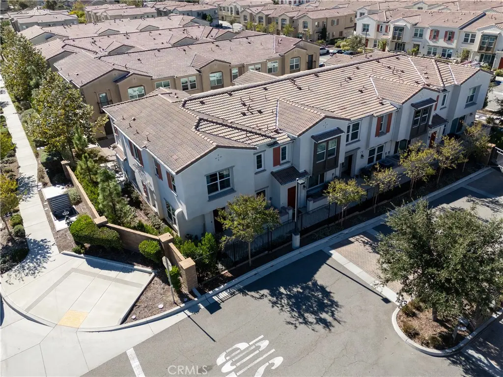 7155 Citrus Avenue 381, Fontana, CA — listing photo 1