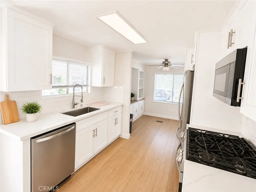Manufactured In Park for sale at 15621 Beach 84, Westminster, CA featuring 2 beds and 1 bath