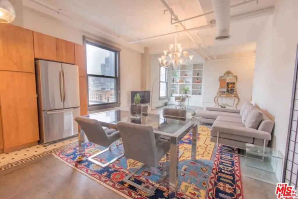 Condominium for rent at 108 W 2nd Street 808, Los Angeles, CA featuring 1 bed and 1 bath