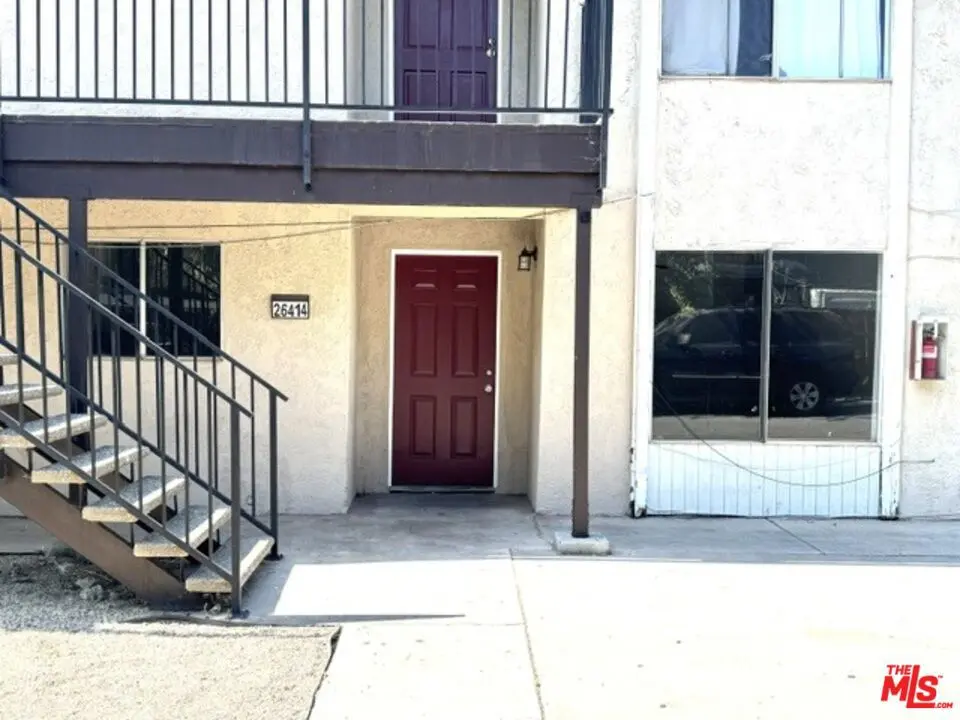 Residential Lease for rent at 26416 S San Jacinto Street 26414, Hemet, Riverside County, CA featuring 2 beds and 1 bath