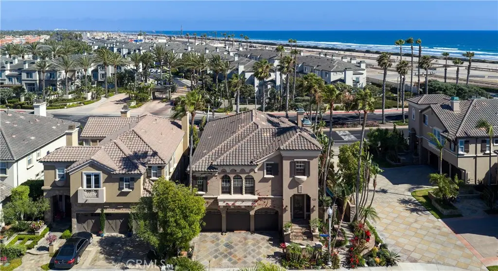 Single Family Residence for sale at 5612 OCEAN VISTA Drive, Huntington Beach, CA featuring 4 beds and 5 baths
