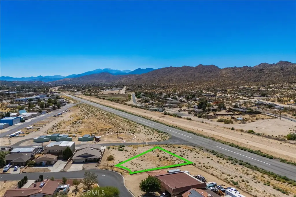 6780 Lindbergh Lane, Yucca Valley, CA — listing photo 1