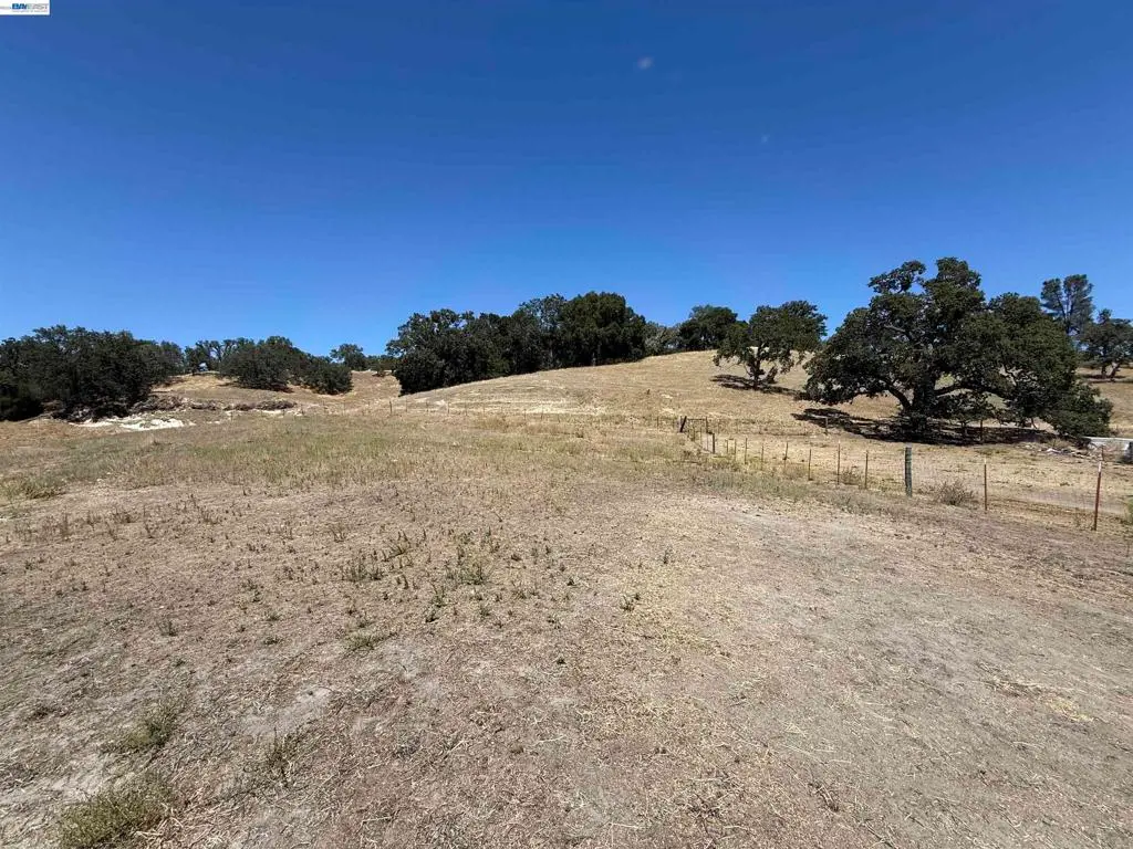 0 Chispa Rd, Atascadero, CA — listing photo 1