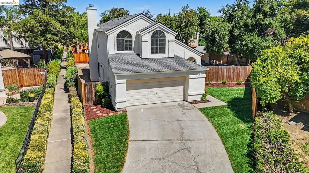 Single Family Residence for sale at 38 Nightingale Ct, Oakley, CA featuring 3 beds and 3 baths
