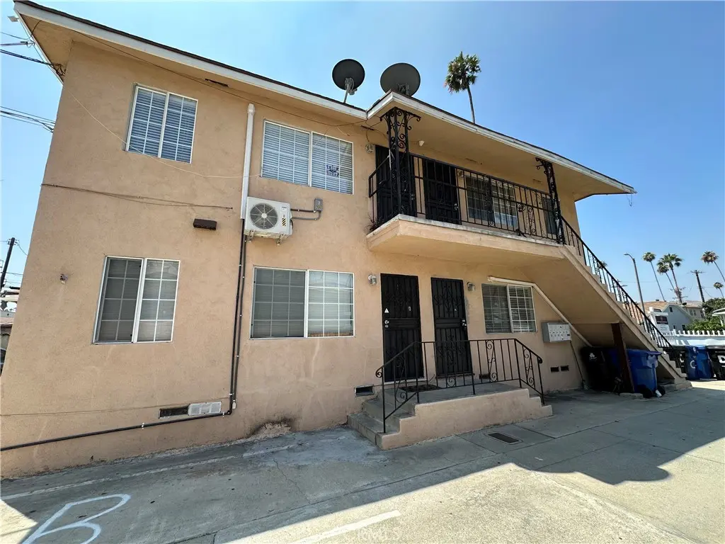 Residential Lease for rent at 3820 Tampico A, Los Angeles, Los Angeles County, CA featuring 1 bed and 1 bath