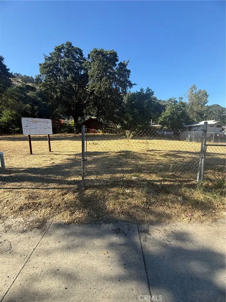 12474 The Plaza, Clearlake Oaks, CA — listing photo 1