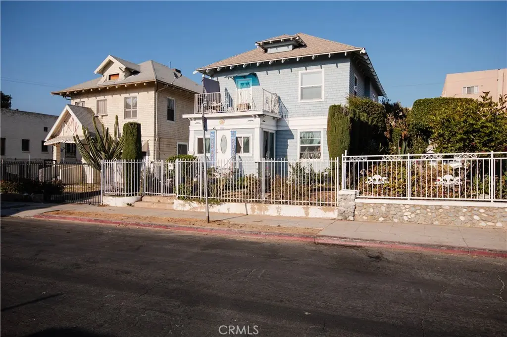 Duplex for sale at 1312 Arapahoe, Los Angeles, CA featuring 5 beds and 2 baths