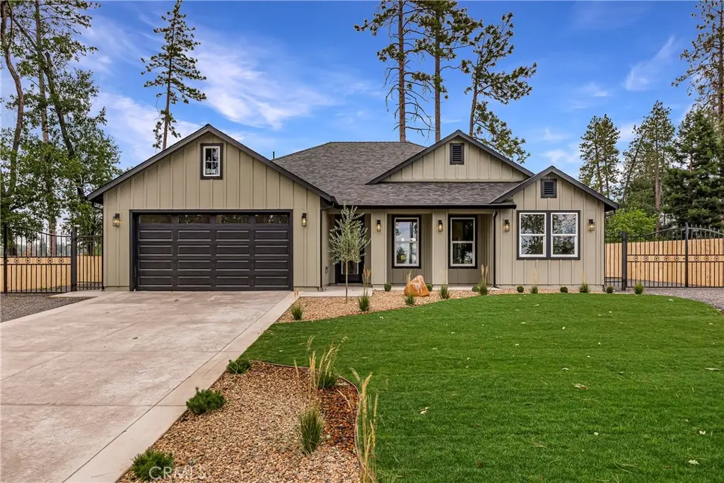 1843 Lillian Avenue, Paradise, CA — listing photo 1