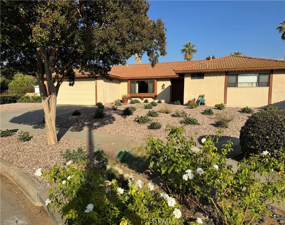 235 Pinewood Court, Redlands, CA — listing photo 1