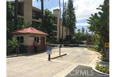 5545 Canoga Avenue, Woodland Hills, CA — listing photo 1