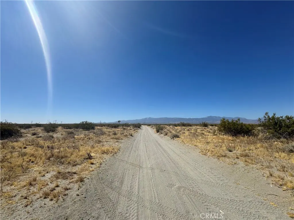 0 VL-3131171040000, Phelan, CA — listing photo 1