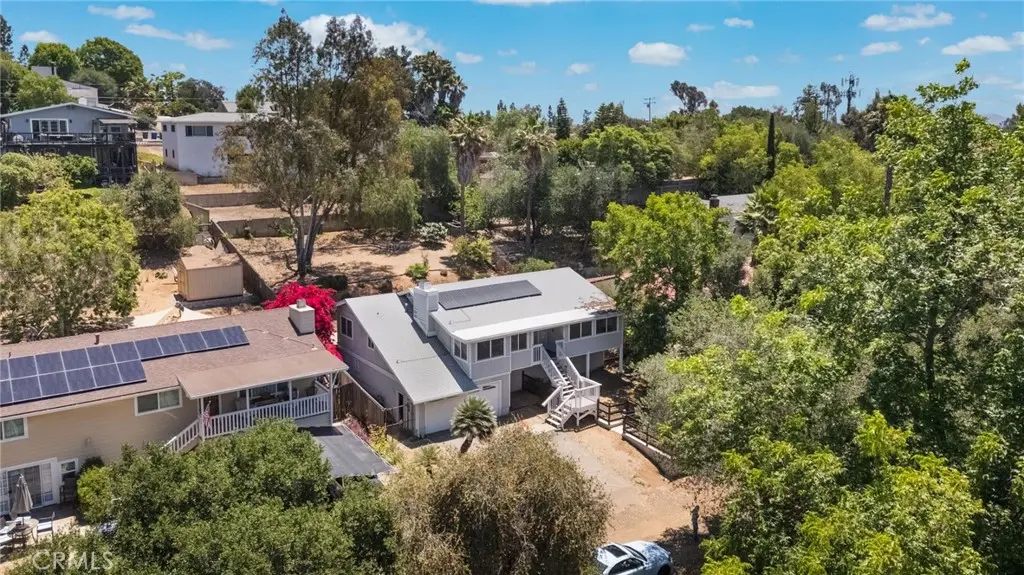 464 E Kalmia, Fallbrook, CA — listing photo 1