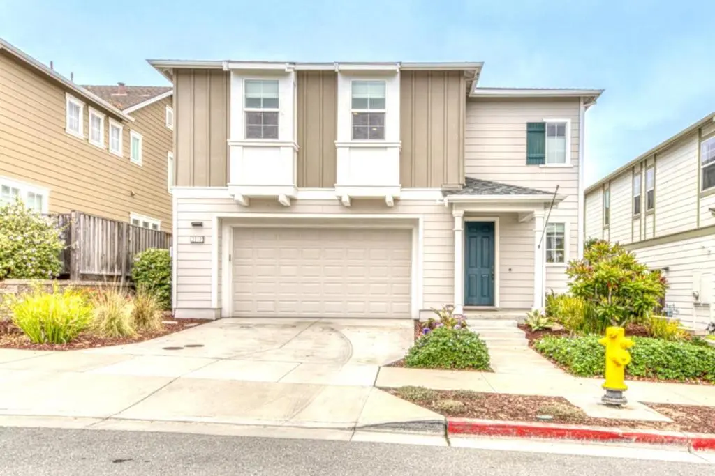2717 Parkview Way, Marina, CA — listing photo 1