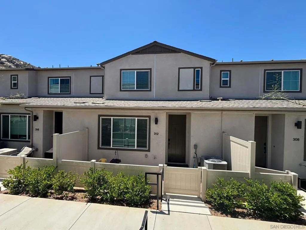 312 Zest Lane, Fallbrook, CA — listing photo 1