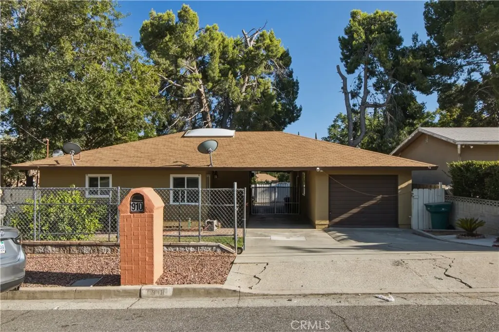 910 W George, Banning, CA — listing photo 1