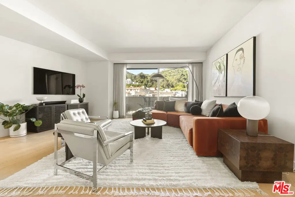 Condominium for sale at 7250 Franklin Avenue 603, Los Angeles, CA featuring 1 bed and 2 baths