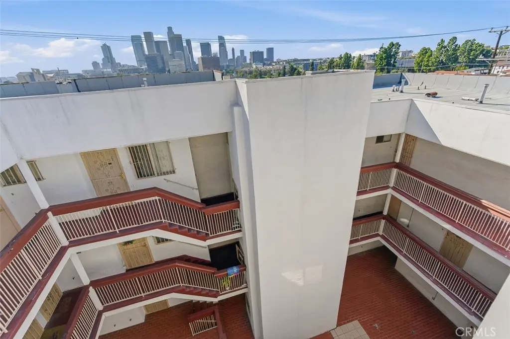 Apartment for sale at 939 W College, Los Angeles, CA