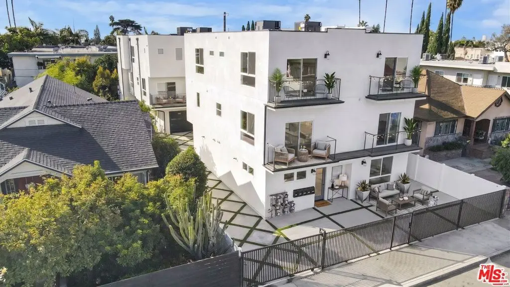 Residential Income for sale at 5436 Romaine Street, Los Angeles, CA featuring 21 beds and 21 baths