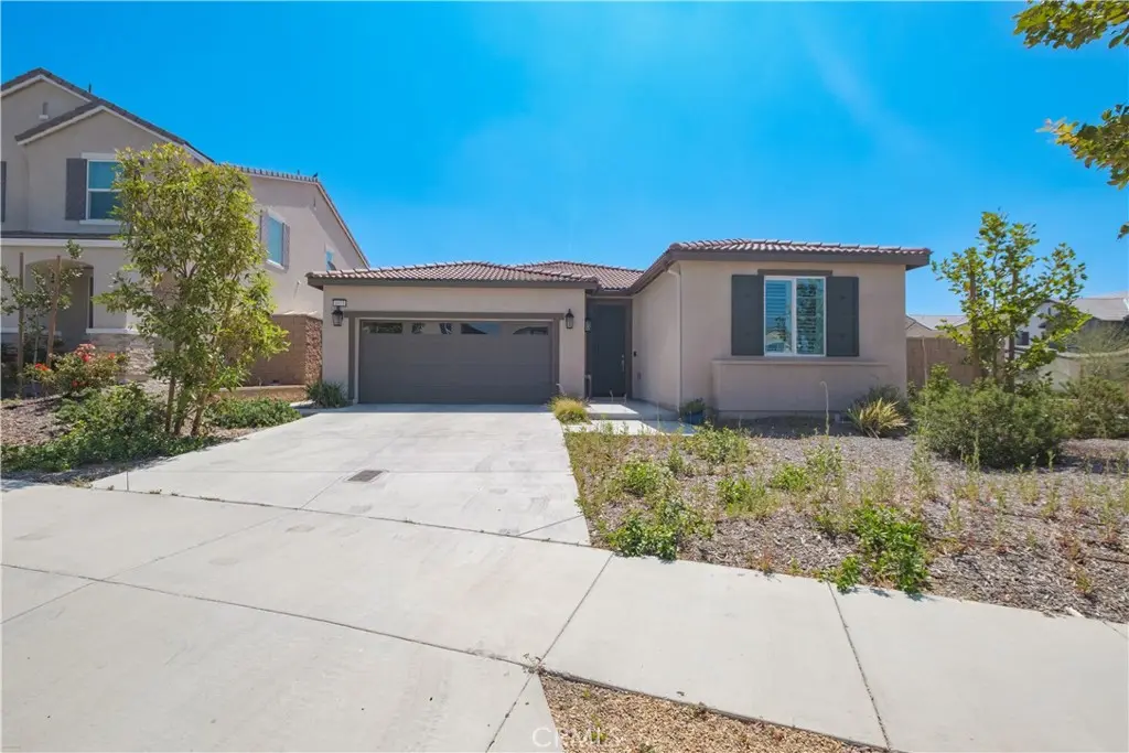 Single Family Residence for sale at 4953 Boston Ivy St, Fontana, CA featuring 3 beds and 2 baths