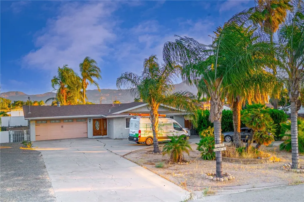 Single Family Residence for sale at 21321 Lemon, Wildomar, CA featuring 3 beds and 2 baths
