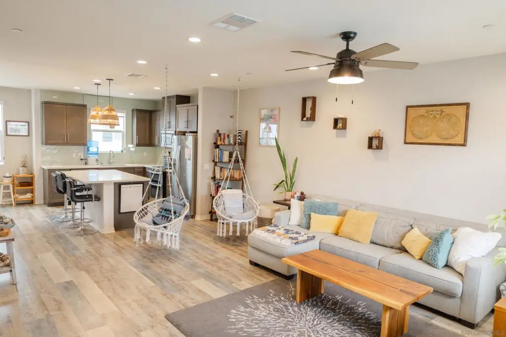 Townhouse for rent at 505 Lark Way, Imperial Beach, CA featuring 3 beds and 4 baths