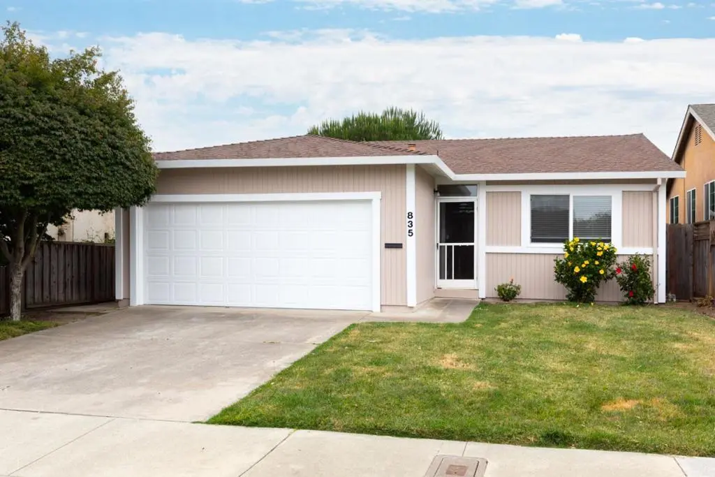Single Family Residence for sale at 835 Cynthia Drive, Watsonville, CA featuring 2 beds and 2 baths