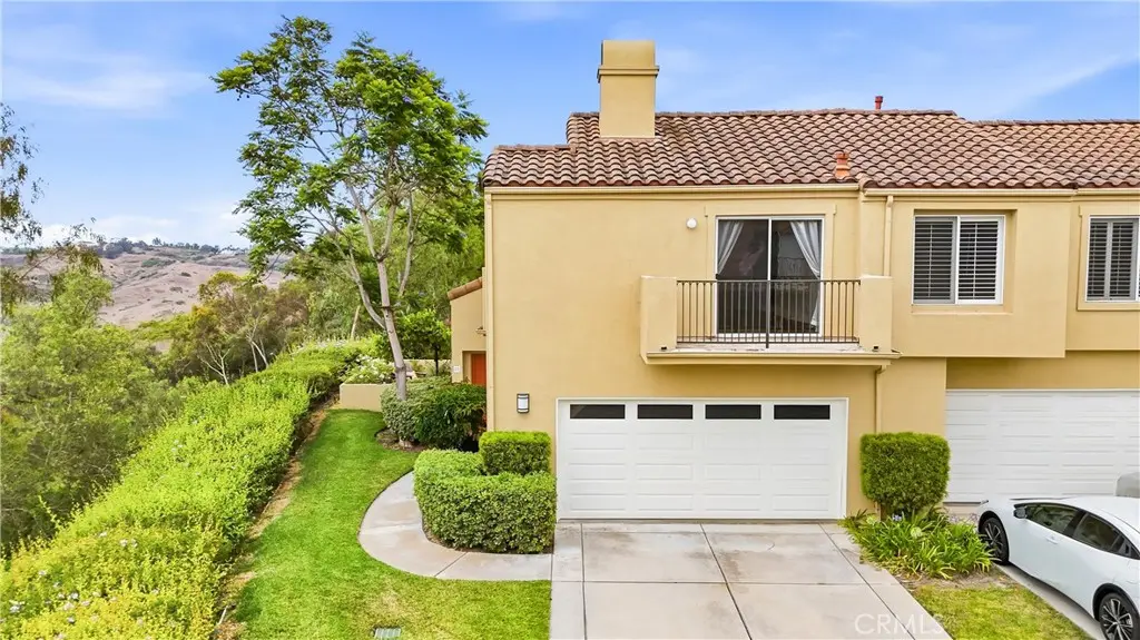 Condominium for sale at 29 Fleurance Street, Laguna Niguel, CA featuring 2 beds and 2 baths