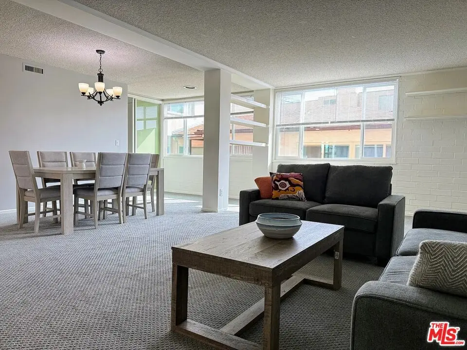 Residential Lease for rent at 540 Kelton Avenue 2A, Los Angeles, Los Angeles County, CA featuring 2 beds and 3 baths