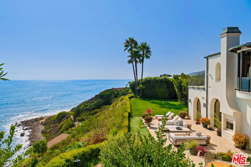 32804 Pacific Coast Highway, Malibu, CA — listing photo 1