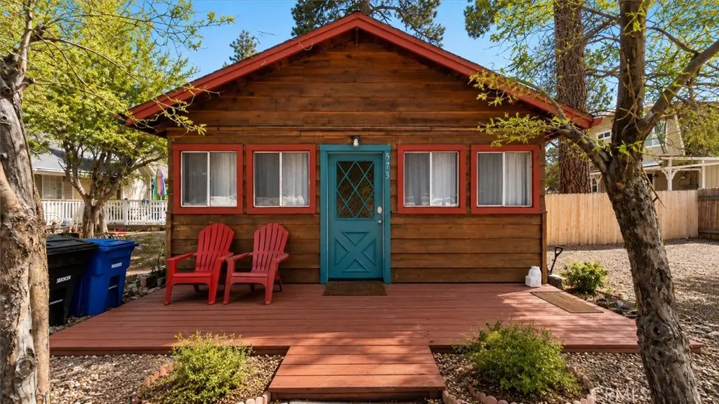 573 Spruce, Sugarloaf, CA — listing photo 1