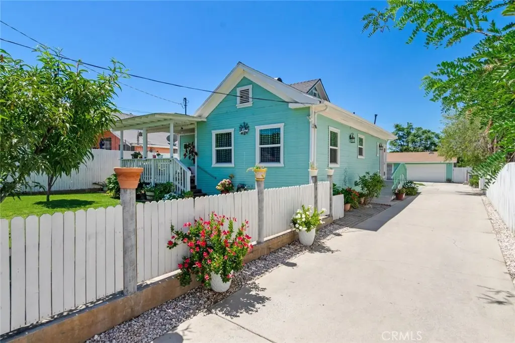 Single Family Residence for sale at 2510 10th, Riverside, CA featuring 3 beds and 2 baths