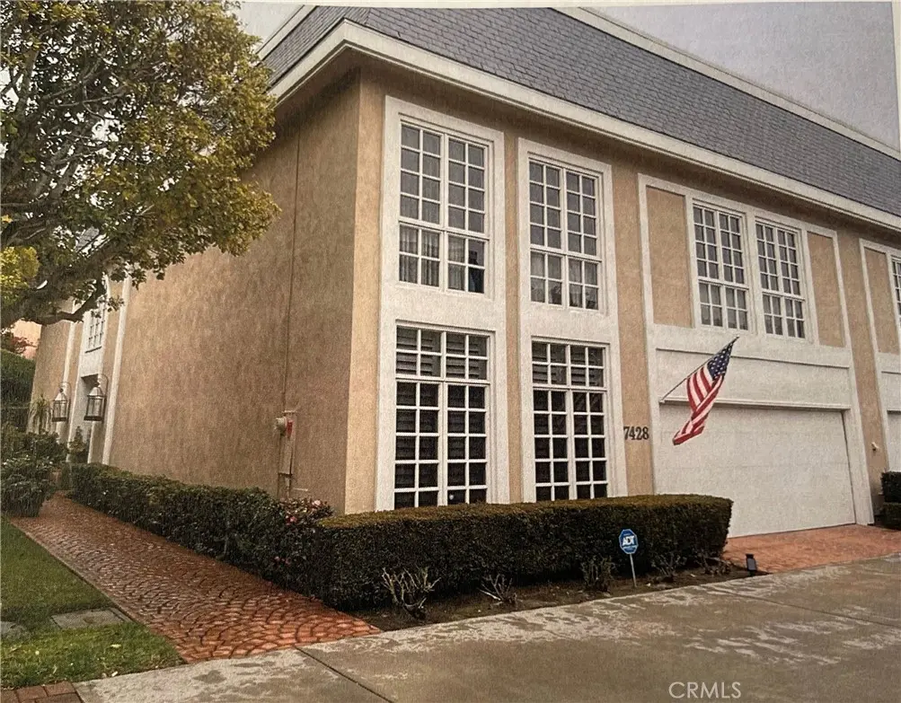 Townhouse for sale at 7428 Via De Fortuna, Carlsbad, CA featuring 3 beds and 3 baths