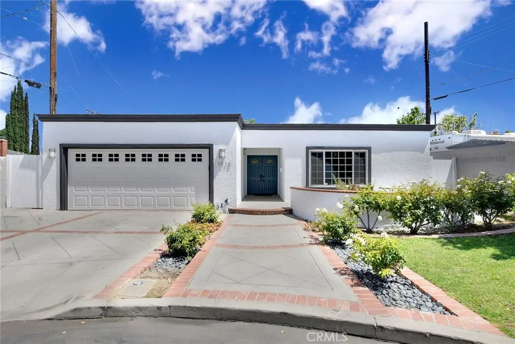 Residential Lease for rent at 1015 E Walnut Avenue, Orange, Orange County, CA featuring 5 beds and 3 baths