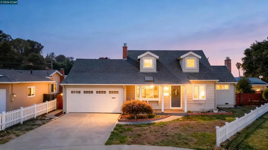 Single Family Residence for sale at 2309 Julia Ct, Pinole, CA featuring 3 beds and 2 baths
