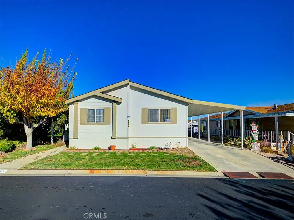 5200 Entrar 109, Palmdale, CA — listing photo 1