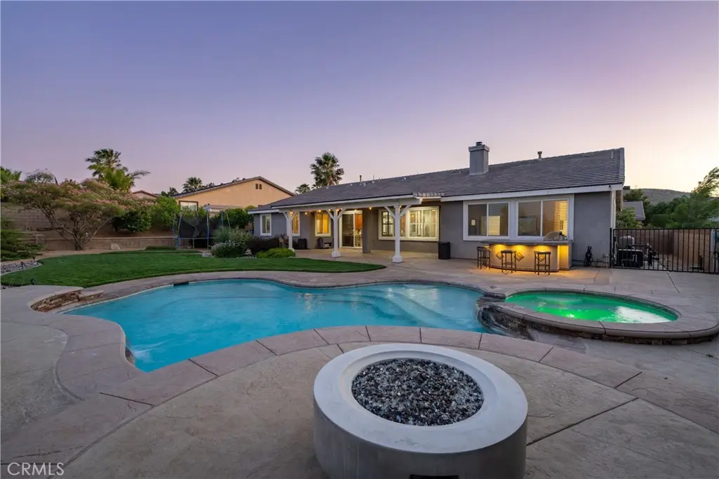 40816 Los Amores Court, Palmdale, CA — listing photo 1