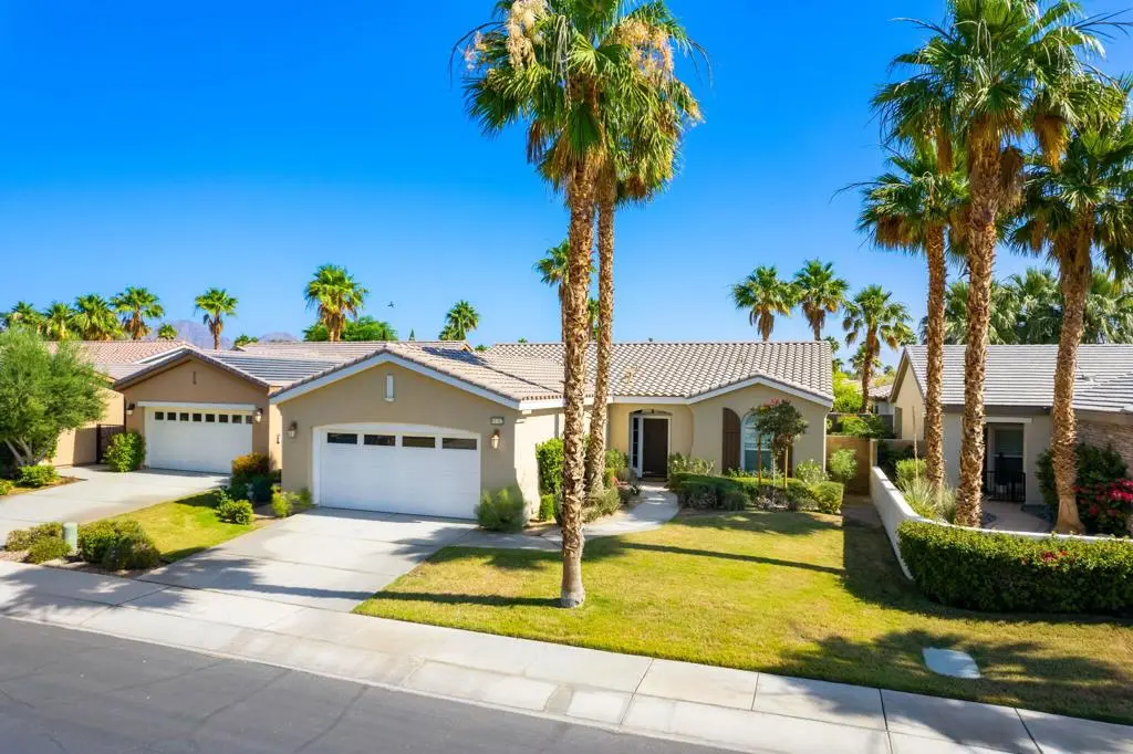Residential Lease for rent at 81462 Joshua Tree Court, La Quinta, Riverside County, CA featuring 2 beds and 2 baths