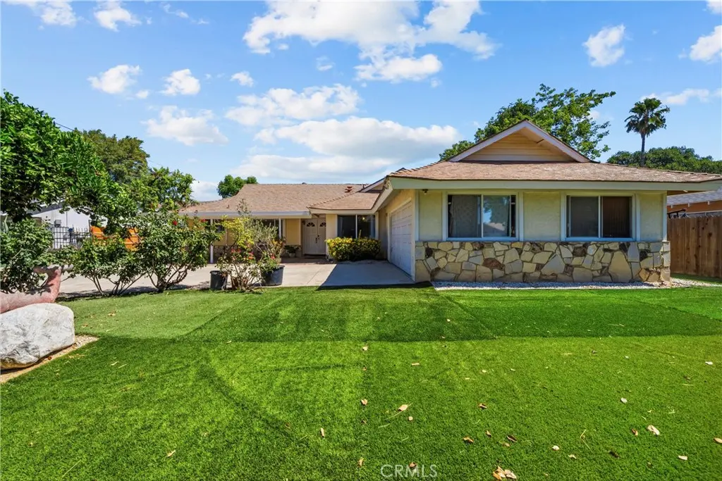 10525 Woldrich St., Sylmar, CA — listing photo 1