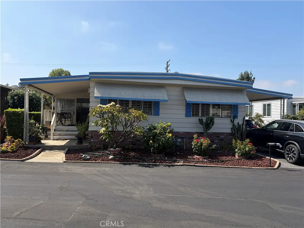 840 E Foothill 142, Azusa, CA — listing photo 1