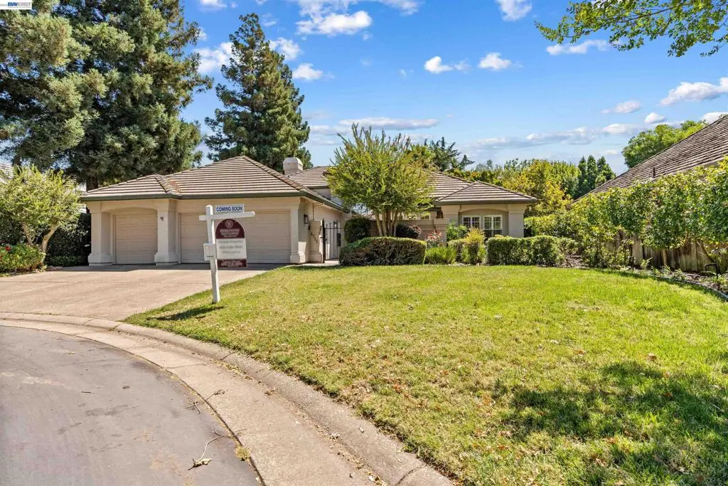 Single Family Residence for sale at 4713 Longcove Dr, Stockton, CA featuring 4 beds and 3 baths